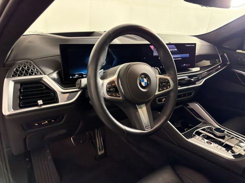 Used 2025 BMW X6 xDrive40i w/ Executive Package AWD/4WD image 4