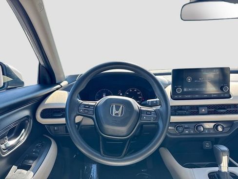 Certified 2024 Honda HR-V LX image 20