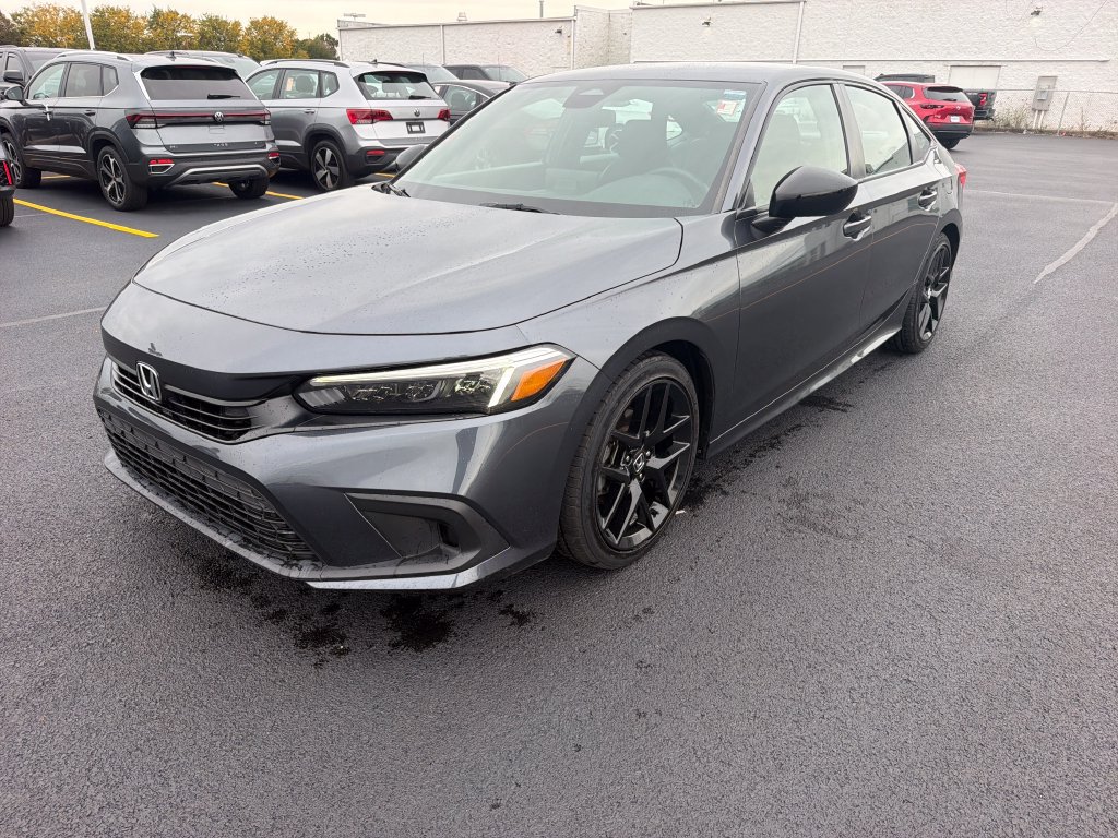 Used 2023 Honda Civic Sport image 3