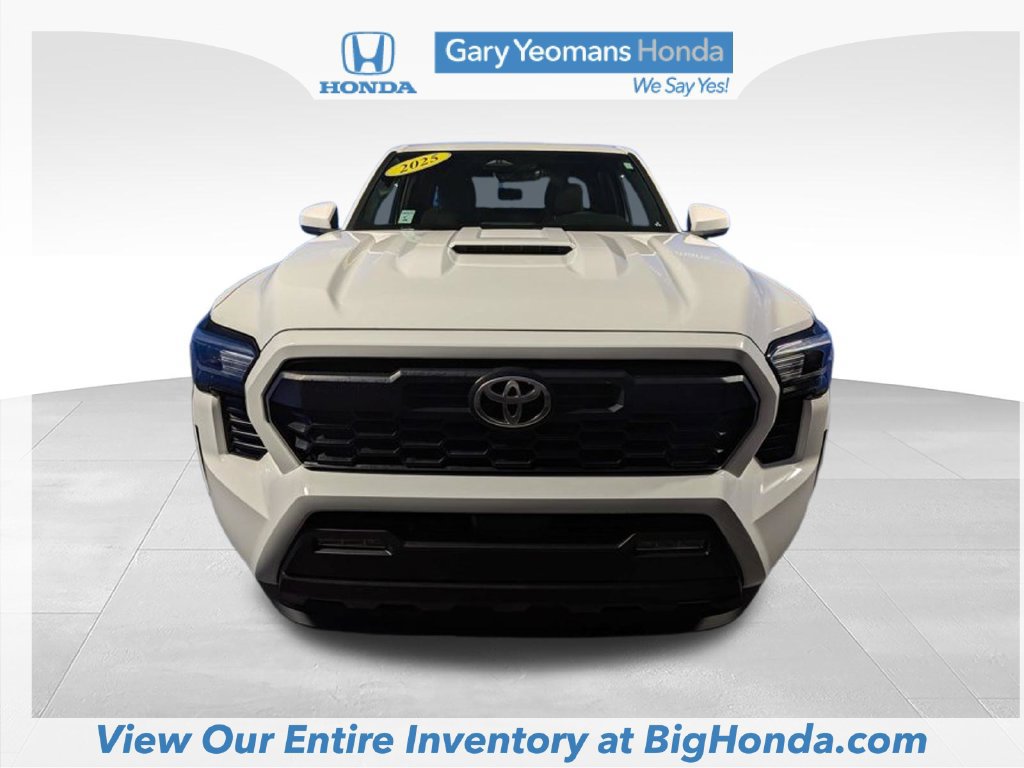 Used 2025 Toyota Tacoma TRD Sport AWD/4WD image 11