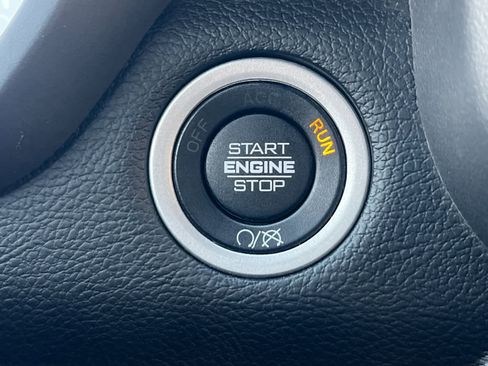 Used 2024 RAM 2500 Big Horn w/ Bed Utility Group image 21