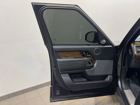 Used 2018 Land Rover Range Rover Supercharged image 23