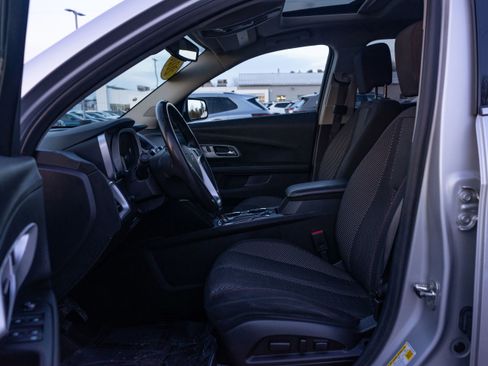 Used 2016 Chevrolet Equinox LT w/ Convenience Package image 11