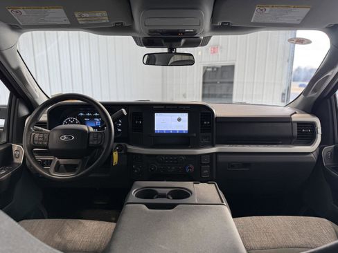 Used 2024 Ford F250 XLT image 13