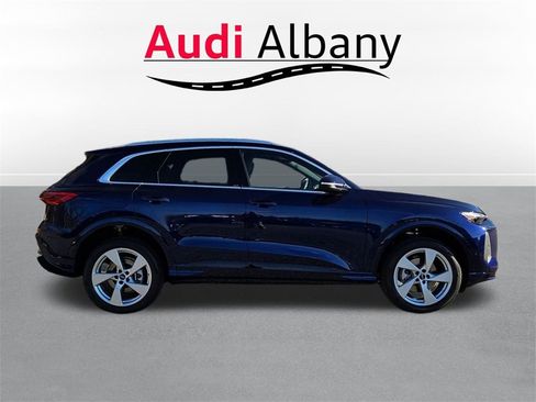 New 2025 Audi Q5 2.0T Premium Plus image 3