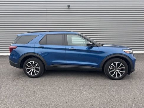 Certified 2023 Ford Explorer ST AWD/4WD image 2