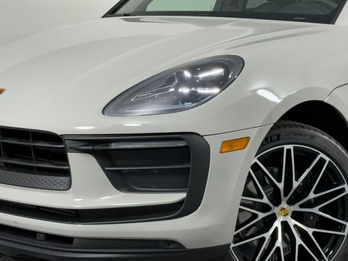 Certified 2026 Porsche Macan AWD/4WD image 11