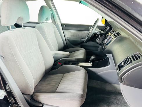 Used 2004 Honda Civic EX image 11