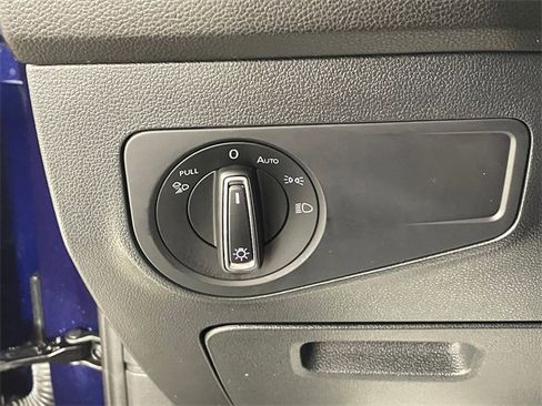 Used 2024 Volkswagen Tiguan SEL R-Line image 14