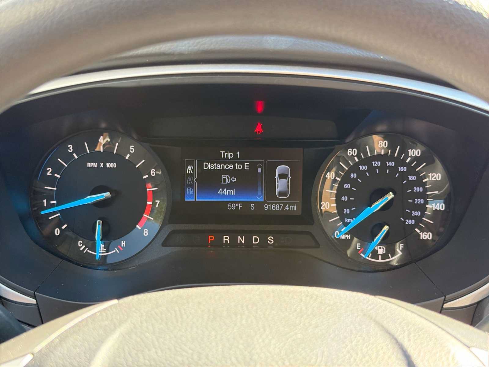 Used 2015 Ford Fusion SE FWD image 25
