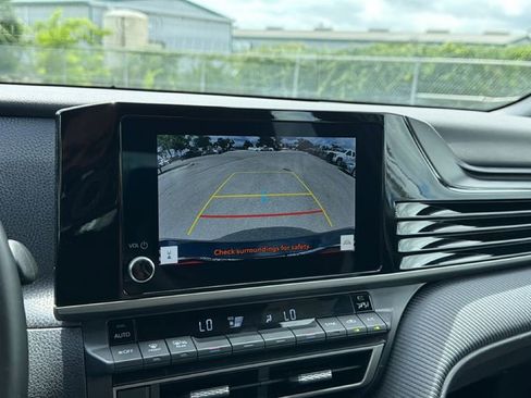 Certified 2025 Toyota Camry SE FWD image 30