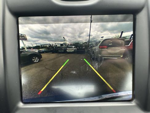 Used 2018 Chrysler 300 S w/ 300S Premium Group AWD/4WD image 25