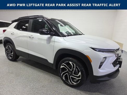 New 2026 Chevrolet TrailBlazer RS w/ Convenience Package AWD/4WD image 1