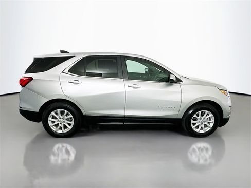 Used 2021 Chevrolet Equinox LT image 8