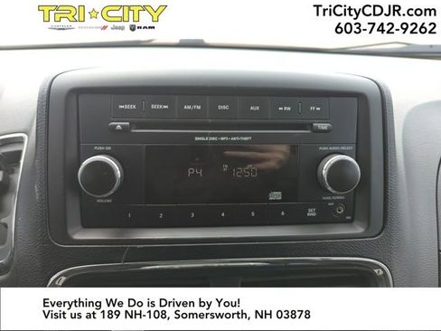 Used 2014 Dodge Grand Caravan SXT image 24