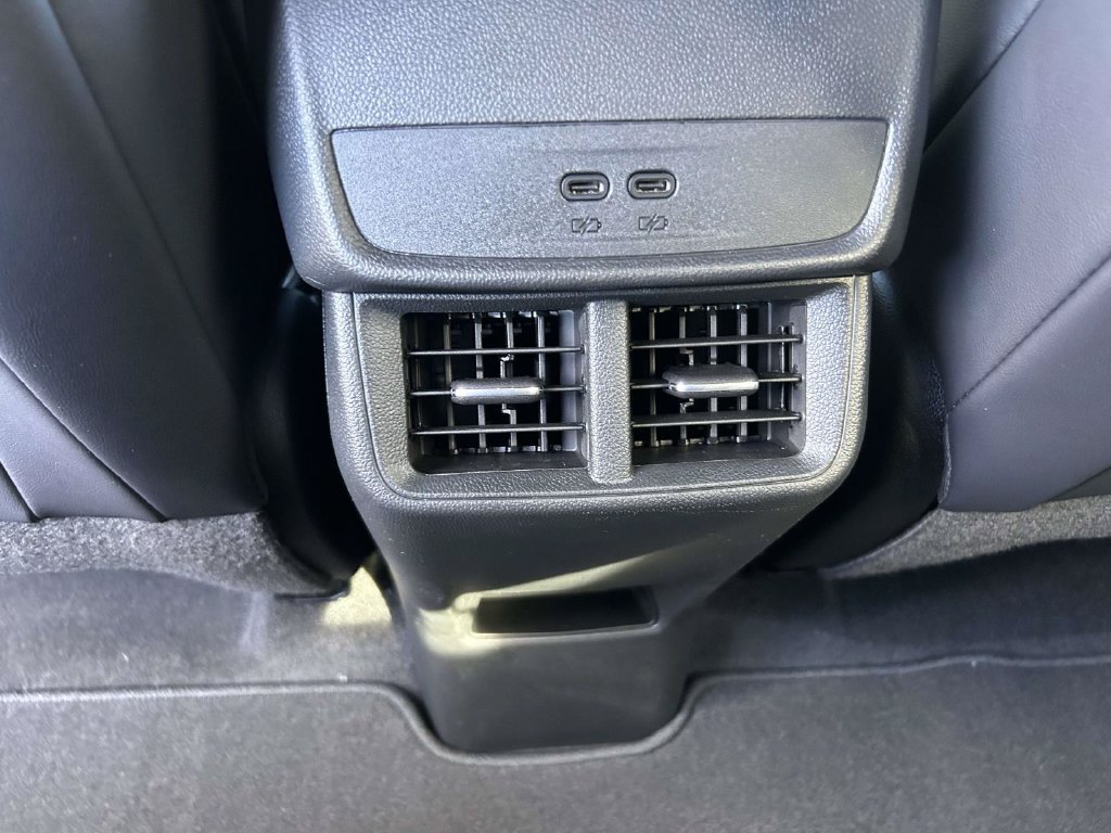 New 2027 GMC Terrain Elevation w/ Elevation Premium Package FWD image 15