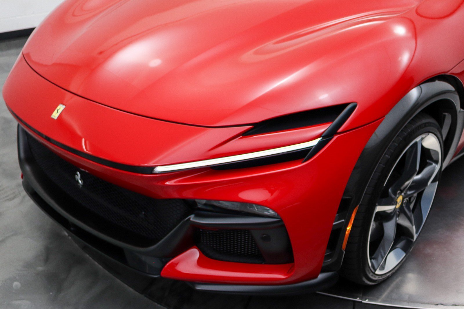 Used 2024 Ferrari Purosangue AWD/4WD image 9
