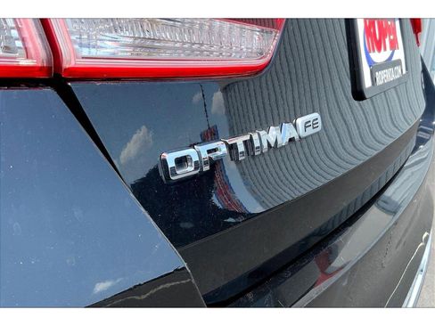 Used 2020 Kia Optima LX image 8