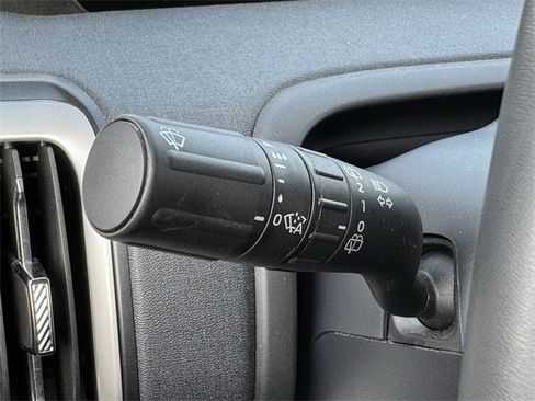 Used 2025 Ford Expedition Active image 25