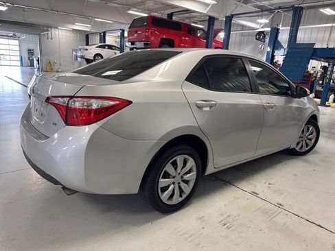 Used 2016 Toyota Corolla LE FWD image 9