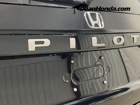 New 2026 Honda Pilot EX-L image 6