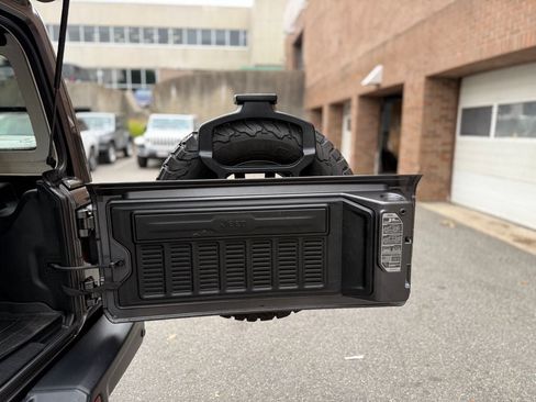 Used 2020 Jeep Wrangler Unlimited Rubicon AWD/4WD image 30