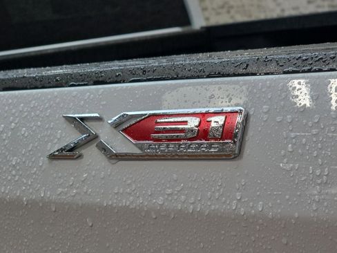 Used 2022 GMC Sierra 1500 Pro w/ Convenience Package image 5