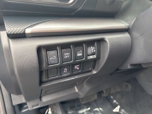 Used 2023 Subaru Forester Premium AWD/4WD image 28