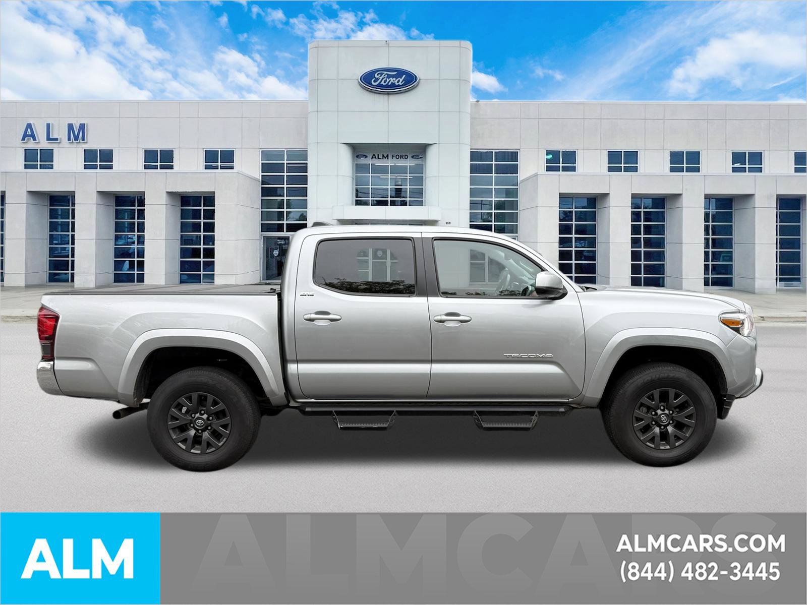 Used 2023 Toyota Tacoma SR5 AWD/4WD image 6