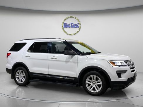 Used 2018 Ford Explorer XLT AWD/4WD image 7