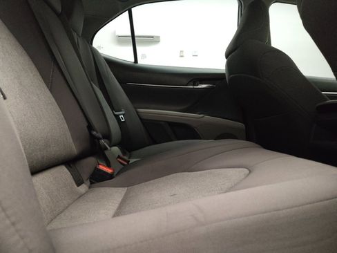 Used 2021 Toyota Camry LE FWD image 19