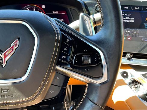 Used 2021 Chevrolet Corvette Stingray Premium Cpe w/ Z51 Performance Package image 20