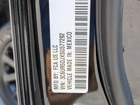 Used 2025 RAM 2500 Big Horn AWD/4WD image 30