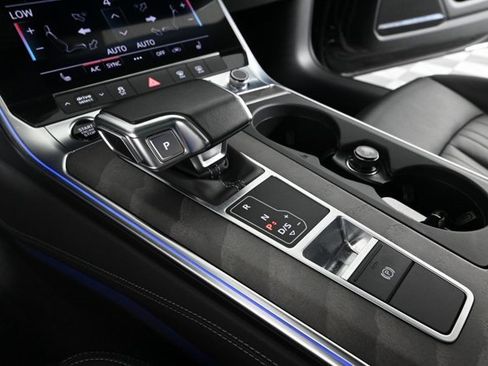 Used 2024 Audi A6 Premium Plus image 28