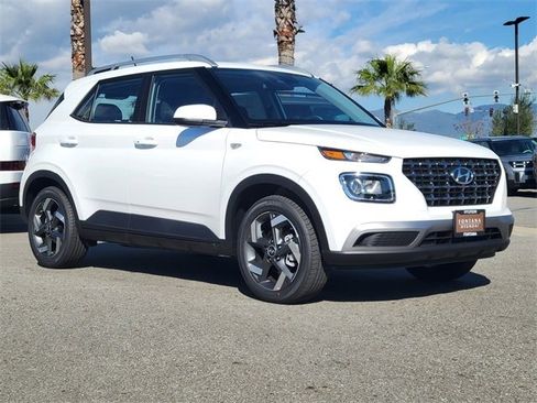 New 2026 Hyundai Venue SEL image 28