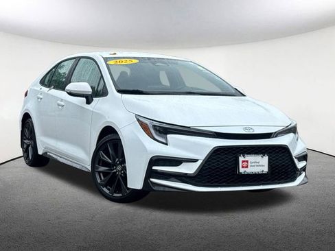 Certified 2025 Toyota Corolla SE image 2