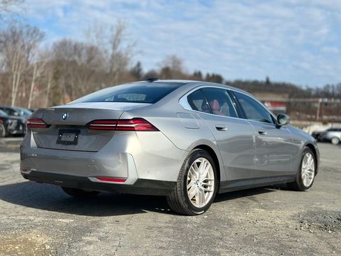 Certified 2024 BMW 530i xDrive 530i xDrive w/ Premium Package image 6