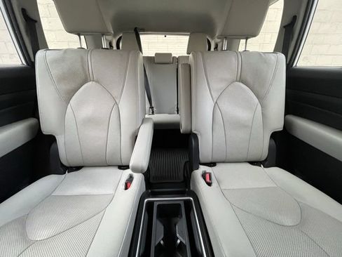 Used 2024 Toyota Grand Highlander Limited image 15