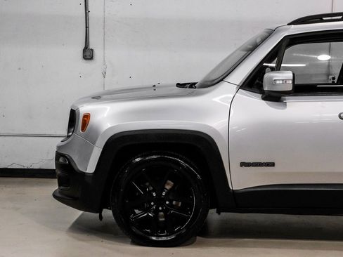 Used 2017 Jeep Renegade Altitude image 16