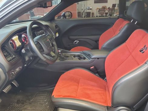 Used 2023 Dodge Challenger R/T Scat Pack image 5