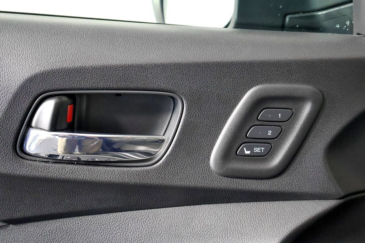 Used 2015 Honda CR-V Touring image 19