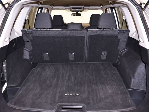Used 2022 Nissan Rogue SV FWD image 33