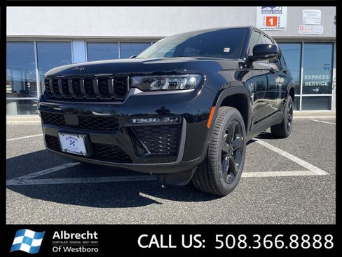 New 2026 Jeep Grand Cherokee Limited image 1