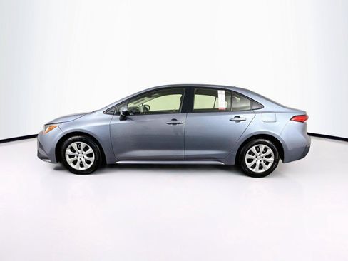 Used 2020 Toyota Corolla LE FWD image 12