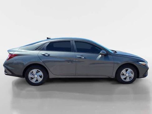 New 2026 Hyundai Elantra SE w/ Cargo Package FWD image 6