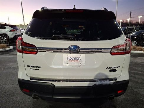 Used 2022 Subaru Ascent Onyx Edition image 6