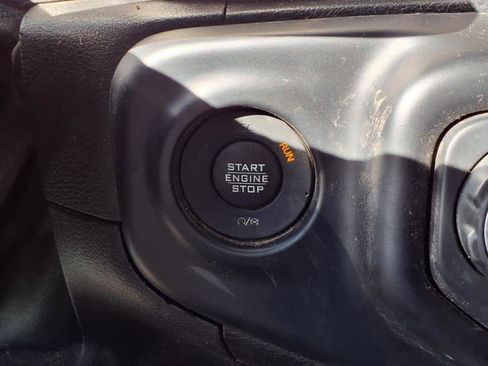 Used 2020 Jeep Wrangler Unlimited Sport S image 16