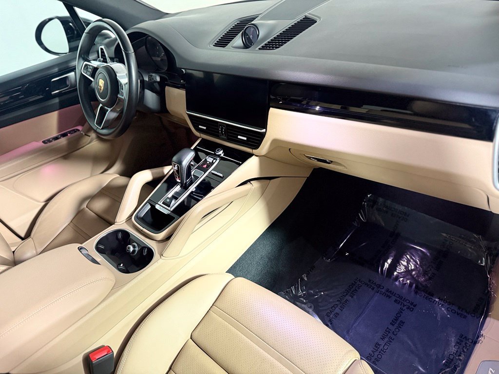 Used 2022 Porsche Cayenne Platinum Edition AWD/4WD image 27