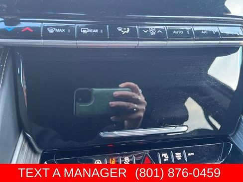 Used 2024 Jeep Wagoneer L Series II w/ Flexible Seating Group AWD/4WD image 26
