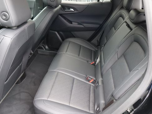 Used 2025 Chevrolet Equinox LT w/ Convenience Package II FWD image 31